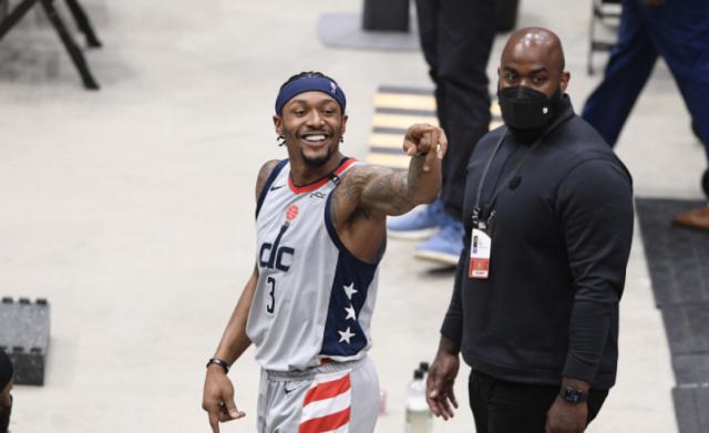 世界杯比赛在线观看平台-忠诚之心即将破碎?美媒:比尔或在选秀前申请交易